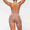 BEZSZWOWE BODY MODELUJĄCE DO ŚRODKA UD BEZSZWOWE BODY MODELUJĄCE DO ŚRODKA UD