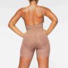 BEZSZWOWE BODY MODELUJĄCE DOLNY PLECY DO POŁOWY UD