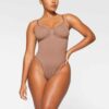 BEZSZWOWE BODY MODELUJĄCE STRINGI BEZSZWOWE BODY MODELUJĄCE STRINGI