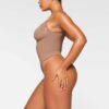 BEZSZWOWE BODY MODELUJĄCE STRINGI BEZSZWOWE BODY MODELUJĄCE STRINGI
