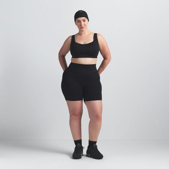 Biustonosz NikeSKIMS MATTE SCOOP NECK