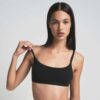 Biustonosz typu bralette z wycięciem na plecach, który pasuje na każdą figurę Biustonosz typu bralette z wycięciem na plecach, który pasuje na każdą figurę