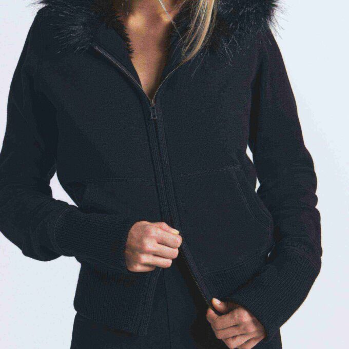 Bluza z kapturem z polaru bawełnianego z podszewką ze sztucznego futra, zapinana na suwak Bluza z kapturem z polaru bawełnianego z podszewką ze sztucznego futra, zapinana na suwak
