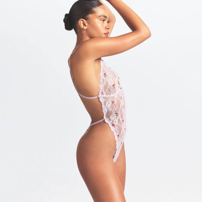 Body z koronki stretch Body z koronki stretch