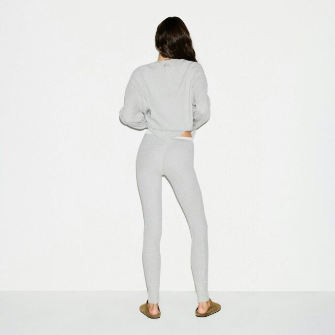 GRUBE LEGGINSY Z GUZIKAMI Z PRZODU GRUBE LEGGINSY Z GUZIKAMI Z PRZODU