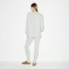 Gruby, gofrowany, oversize’owy sweter z okrągłym dekoltem Gruby, gofrowany, oversize’owy sweter z okrągłym dekoltem