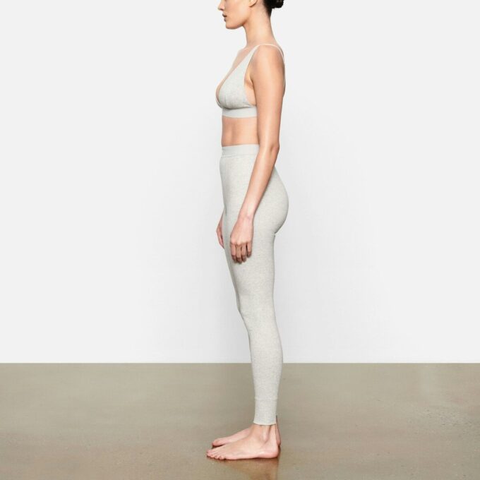LEGGINSY BAWEŁNIANE Z PRĄŻKAMI LEGGINSY BAWEŁNIANE Z PRĄŻKAMI