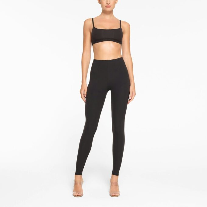 Legginsy pasujące do każdego Legginsy pasujące do każdego