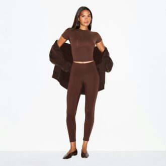 Legginsy z wysokim stanem z kolekcji Essential
