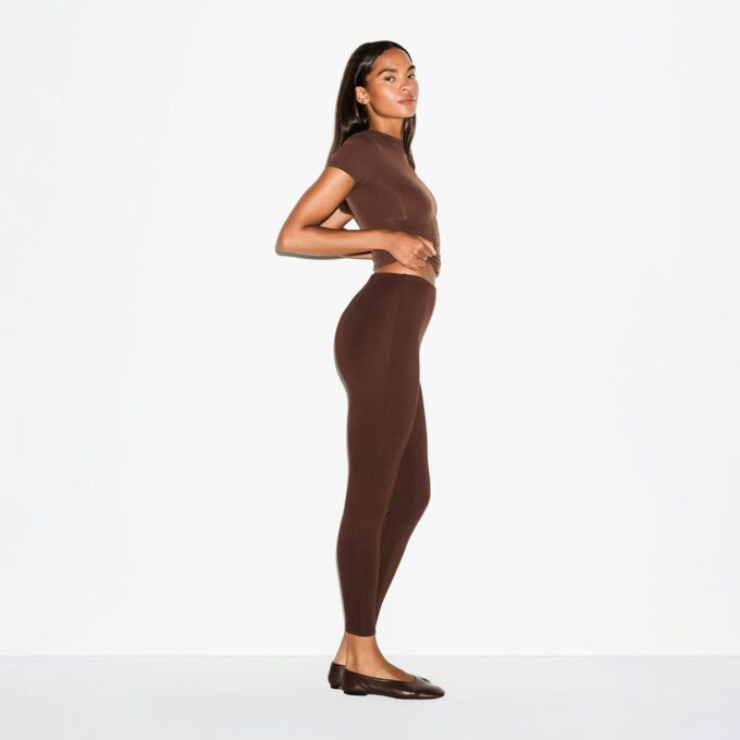 Legginsy z wysokim stanem z kolekcji Essential Legginsy z wysokim stanem z kolekcji Essential
