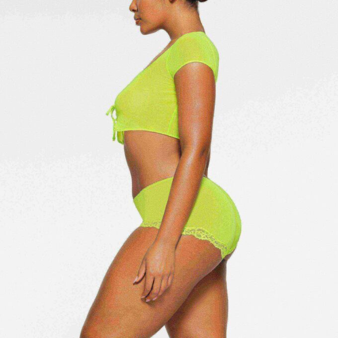LETNI TOP Z SIATECZKI SUPER SKRÓCONY LETNI TOP Z SIATECZKI SUPER SKRÓCONY