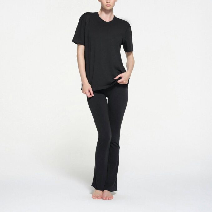 LUŹNE KOSZULKI OVERSIZE’OWE DŁUGI T-SHIRT LUŹNE KOSZULKI OVERSIZE’OWE DŁUGI T-SHIRT