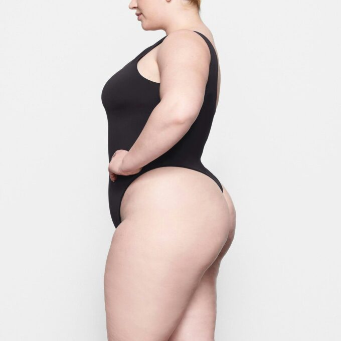 MIĘKKIE, WYGŁADZAJĄCE BEZSZWOWE BANDYŻOWE BODY MIĘKKIE, WYGŁADZAJĄCE BEZSZWOWE BANDYŻOWE BODY