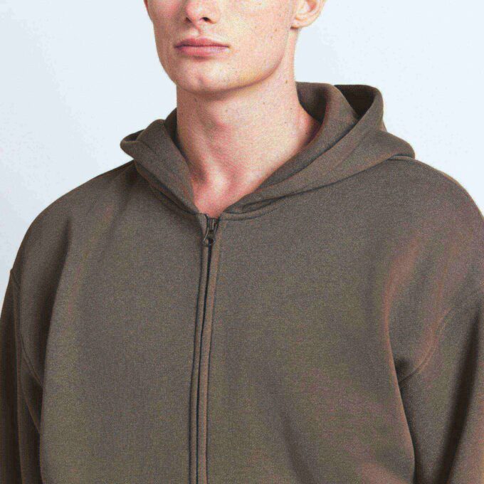 MĘSKA BLUZA Z KAPTUREM FLEECE LOUNGE Z LUŹNYM ROZPIĘCIEM MĘSKA BLUZA Z KAPTUREM FLEECE LOUNGE Z LUŹNYM ROZPIĘCIEM