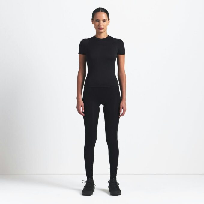NikeSKIMS AIRY BABY TEE NikeSKIMS AIRY BABY TEE