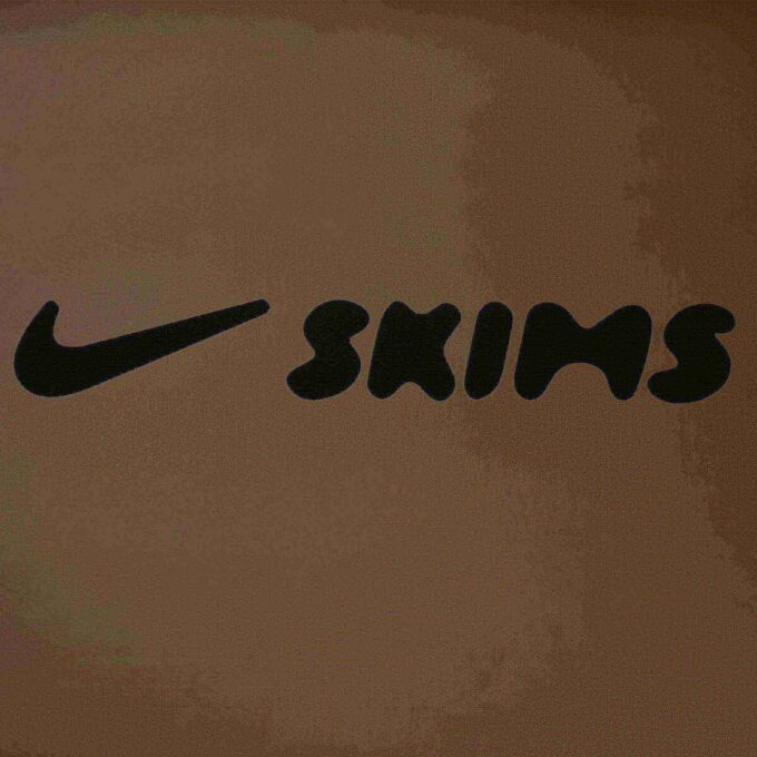 NikeSKIMS AKCESORIA MATA DO JOGI NikeSKIMS AKCESORIA MATA DO JOGI
