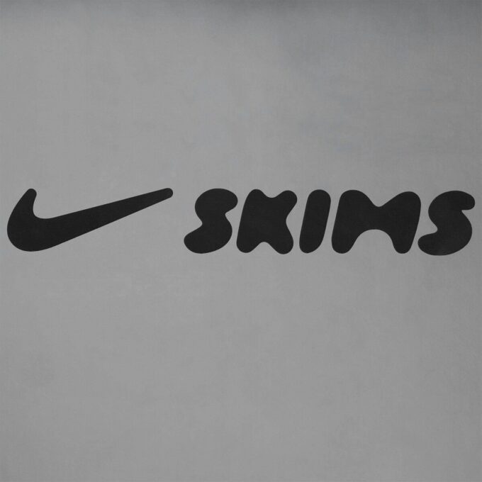 NikeSKIMS AKCESORIA MATA DO JOGI NikeSKIMS AKCESORIA MATA DO JOGI