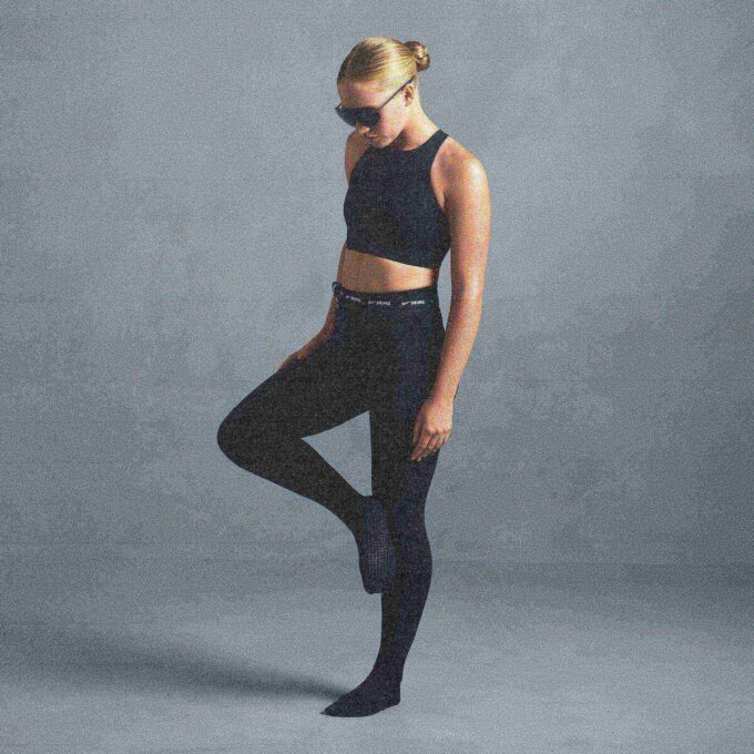NikeSKIMS MATTE FOOTSIE GRIP LEGGING NikeSKIMS MATTE FOOTSIE GRIP LEGGING
