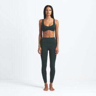 NikeSKIMS MATTE LEGGING 26″