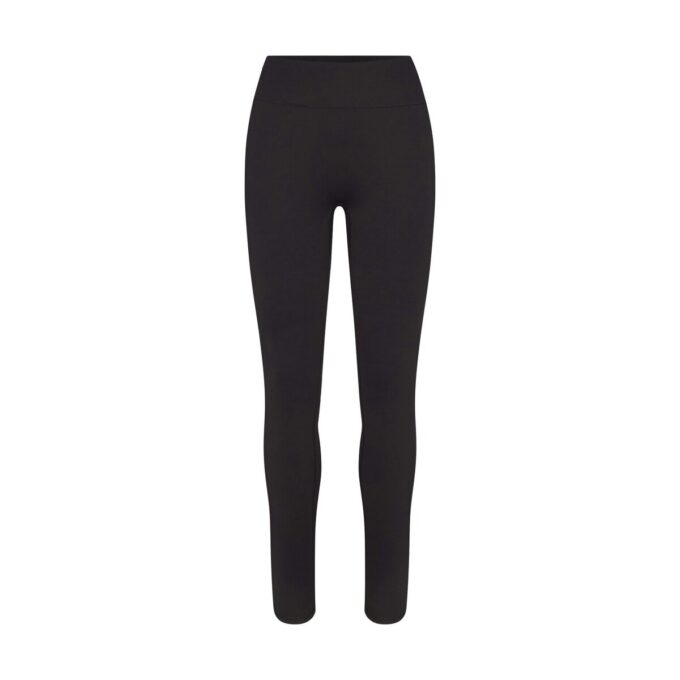 NikeSKIMS MATTE LEGGING 26″ NikeSKIMS MATTE LEGGING 26″