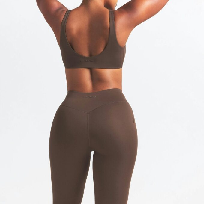 NikeSKIMS MATTE LEGGING 26″ NikeSKIMS MATTE LEGGING 26″