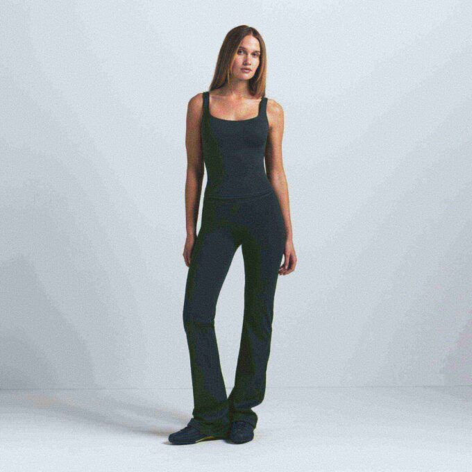 NikeSKIMS MATTE SQUARE NECK TANK NikeSKIMS MATTE SQUARE NECK TANK