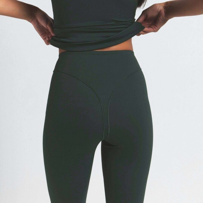 NikeSKIMS MATTE V-LINE 39″ PROSTE LEGGINGI NikeSKIMS MATTE V-LINE 39″ PROSTE LEGGINGI