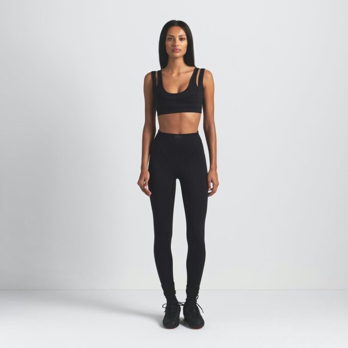 NikeSKIMS MATTE V-LINE LEGGING 26″ NikeSKIMS MATTE V-LINE LEGGING 26″
