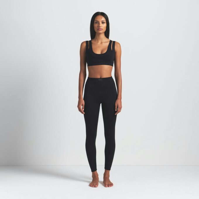 NikeSKIMS MATTE V-LINE LEGGING 26″ NikeSKIMS MATTE V-LINE LEGGING 26″