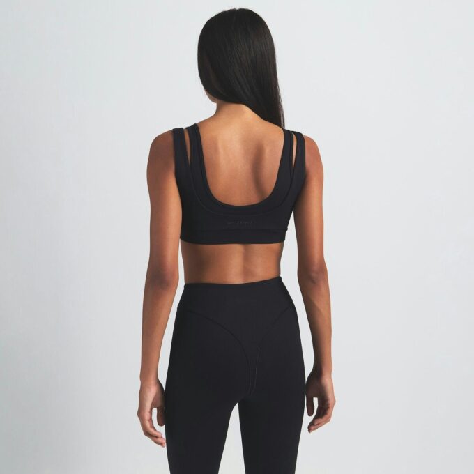 NikeSKIMS MATTE V-LINE LEGGING 26″ NikeSKIMS MATTE V-LINE LEGGING 26″