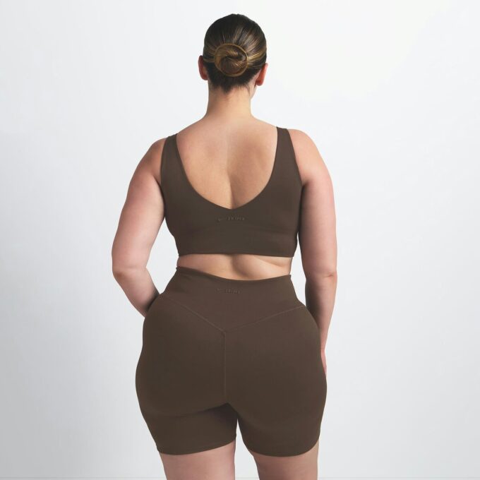 NikeSKIMS MATTE V-NECK BRA TOP NikeSKIMS MATTE V-NECK BRA TOP