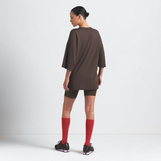 NikeSKIMS Przewiewny Top Oversize z Dekoltem w Serek NikeSKIMS Przewiewny Top Oversize z Dekoltem w Serek