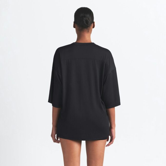 NikeSKIMS Przewiewny Top Oversize z Dekoltem w Serek NikeSKIMS Przewiewny Top Oversize z Dekoltem w Serek