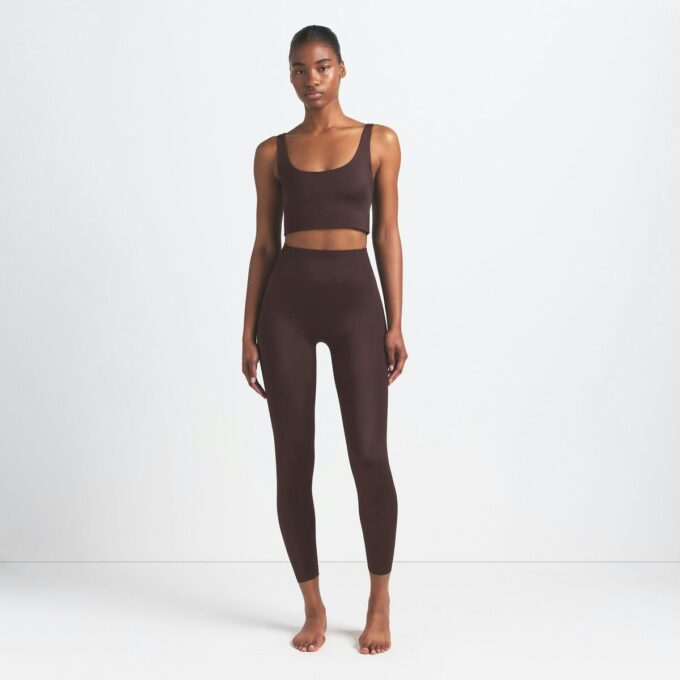 NikeSKIMS SHINE BONDED WAIST LEGGING 26″ NikeSKIMS SHINE BONDED WAIST LEGGING 26″