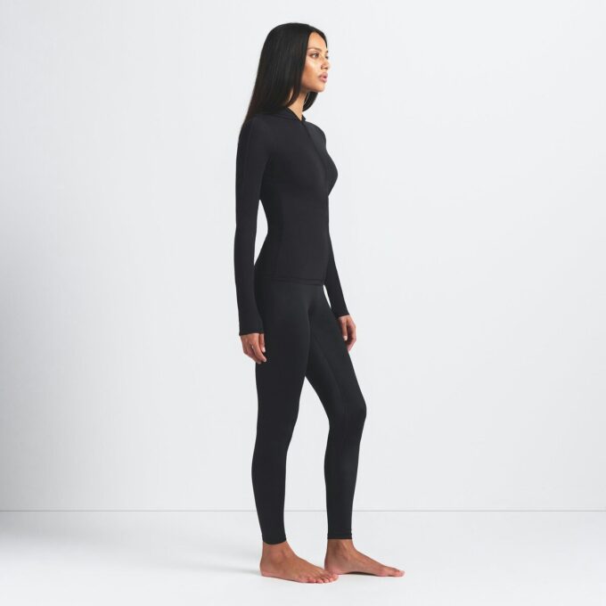NikeSKIMS SHINE BONDED WAIST LEGGING 26″ NikeSKIMS SHINE BONDED WAIST LEGGING 26″