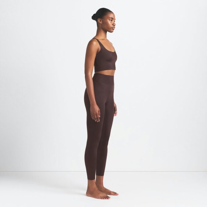 NikeSKIMS SHINE BONDED WAIST LEGGING 26″ NikeSKIMS SHINE BONDED WAIST LEGGING 26″