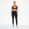 NikeSKIMS SHINE LEGGINSY ZE ŚCIĄGACZEM 26″ NikeSKIMS SHINE LEGGINSY ZE ŚCIĄGACZEM 26″