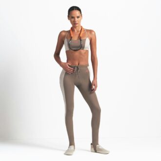 NikeSKIMS SHINE STRZAŁY ŚCIĄGANE 26″ LEGGINSY NikeSKIMS SHINE STRZAŁY ŚCIĄGANE 26″ LEGGINSY