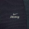 NikeSKIMS SHINE STRZAŁY ŚCIĄGANE 26″ LEGGINSY NikeSKIMS SHINE STRZAŁY ŚCIĄGANE 26″ LEGGINSY