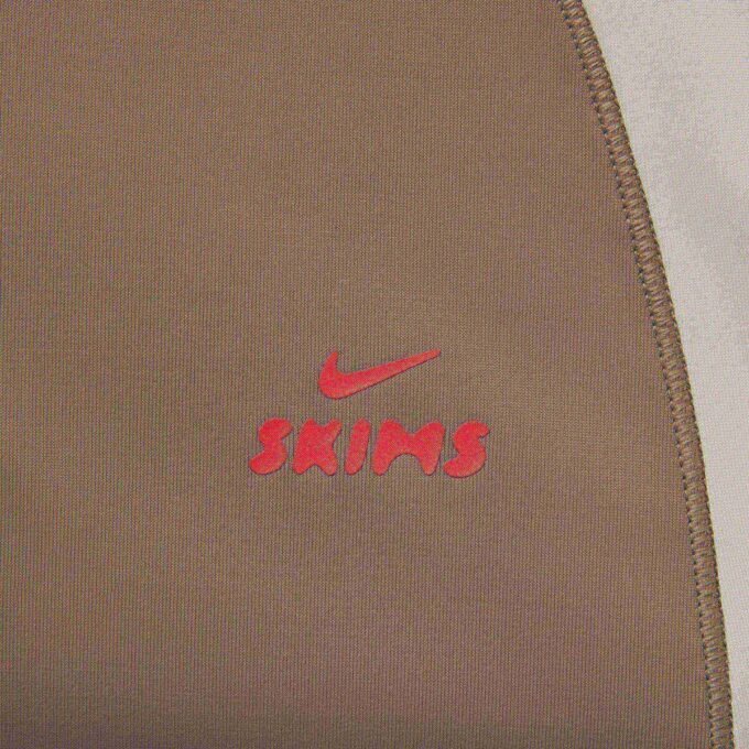 NikeSKIMS SHINE ZIP FRONT LONG JEANS NikeSKIMS SHINE ZIP FRONT LONG JEANS