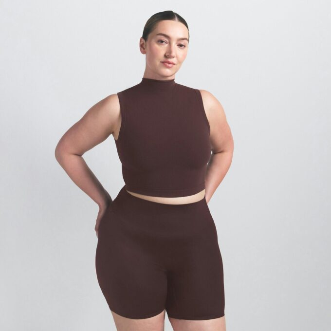 NikeSKIMS VINTAGE BEZSZWOWY TOP BIUSTONOSZ Z GÓRNYM DEKOLTEM NikeSKIMS VINTAGE BEZSZWOWY TOP BIUSTONOSZ Z GÓRNYM DEKOLTEM