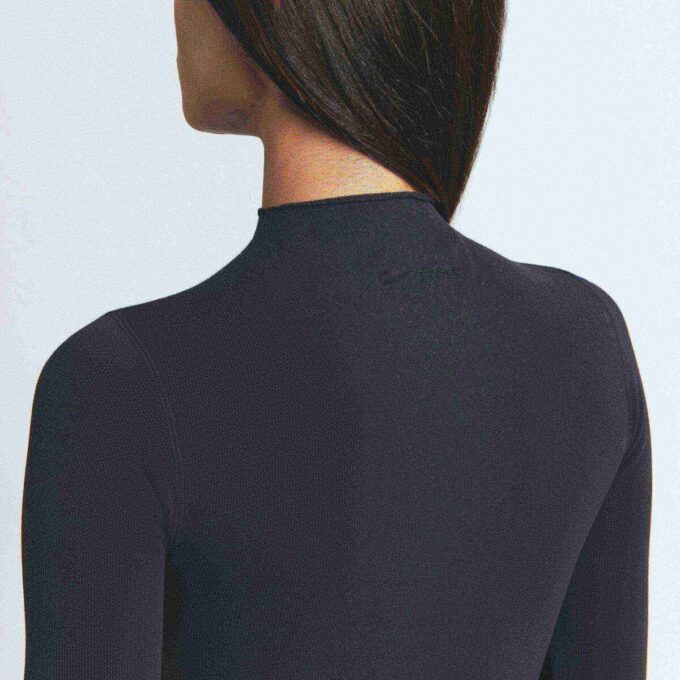NikeSKIMS VINTAGE SEAMLESS MOCK NECK CROP TOP NikeSKIMS VINTAGE SEAMLESS MOCK NECK CROP TOP