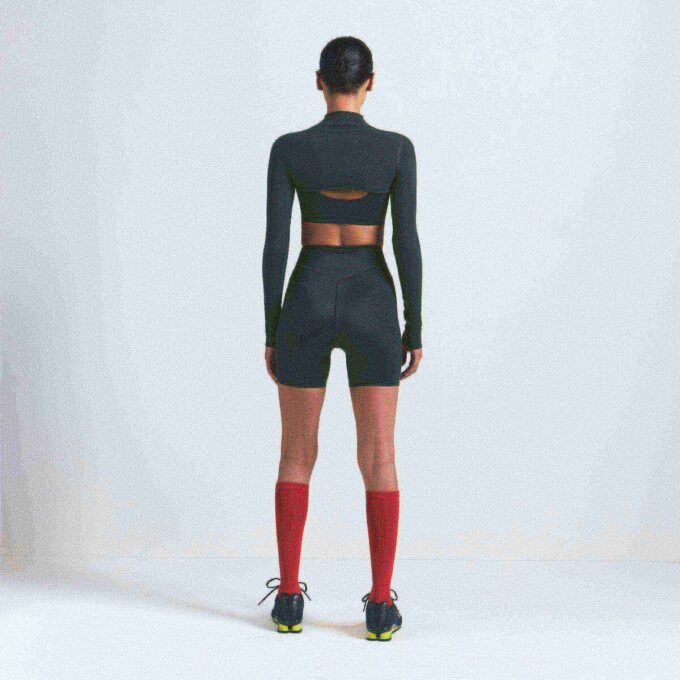NikeSKIMS VINTAGE SEAMLESS SHRUG NikeSKIMS VINTAGE SEAMLESS SHRUG