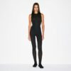 NikeSKIMS WEIGHTLESS LAYERS BEZRĘKAWOWY TOP NikeSKIMS WEIGHTLESS LAYERS BEZRĘKAWOWY TOP