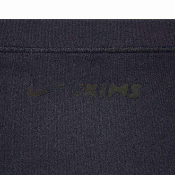 Bluza z kapturem NikeSKIMS WEIGHTLESS LAYERS na zamek