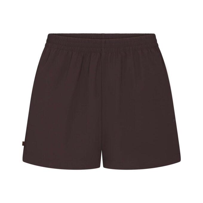 NikeSKIMS WOVEN NYLON 5″ TRACK SHORT NikeSKIMS WOVEN NYLON 5″ TRACK SHORT