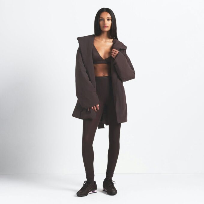 NikeSKIMS WOVEN NYLON WRAP COAT NikeSKIMS WOVEN NYLON WRAP COAT