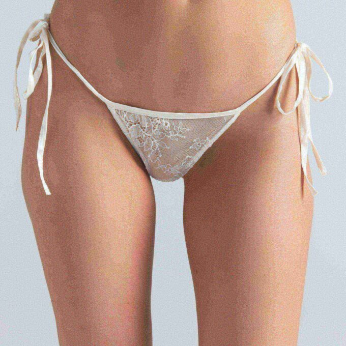 NOWOŚĆ BIELIZNA BIKINI Z HAFTEM 3-PAK
