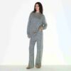 OVERSIZEROWY SWETER Z KASZMIRU OVERSIZEROWY SWETER Z KASZMIRU