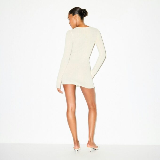 PIÓRKOWA MINI SUKIENKA Z KASZMIRU HENLEY PIÓRKOWA MINI SUKIENKA Z KASZMIRU HENLEY